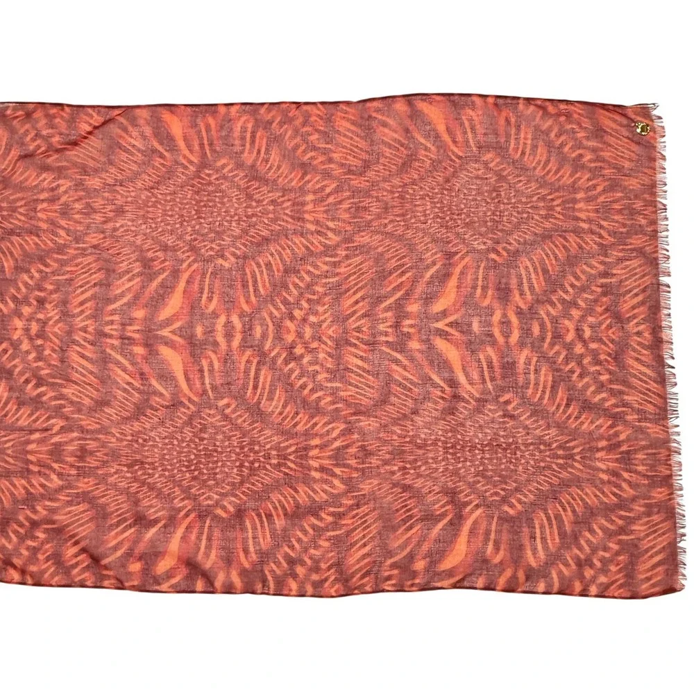Calvin Klein Lightweight Scarf Red Orange Pattern Fringe Hem Gold Logo Charm